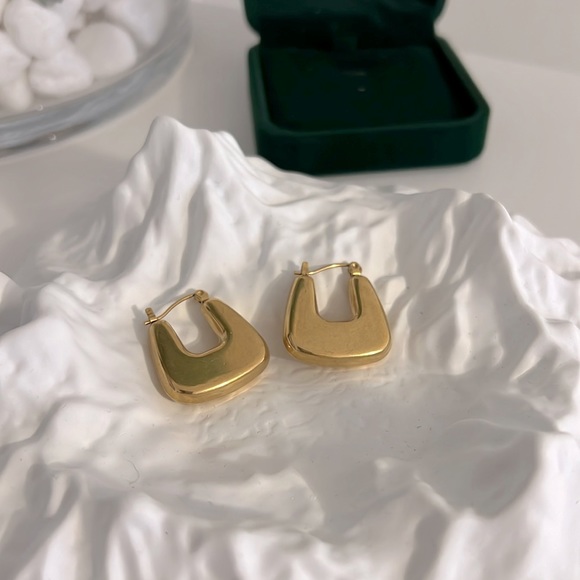 Bold U Hoops Earrings - Picture 1 of 11